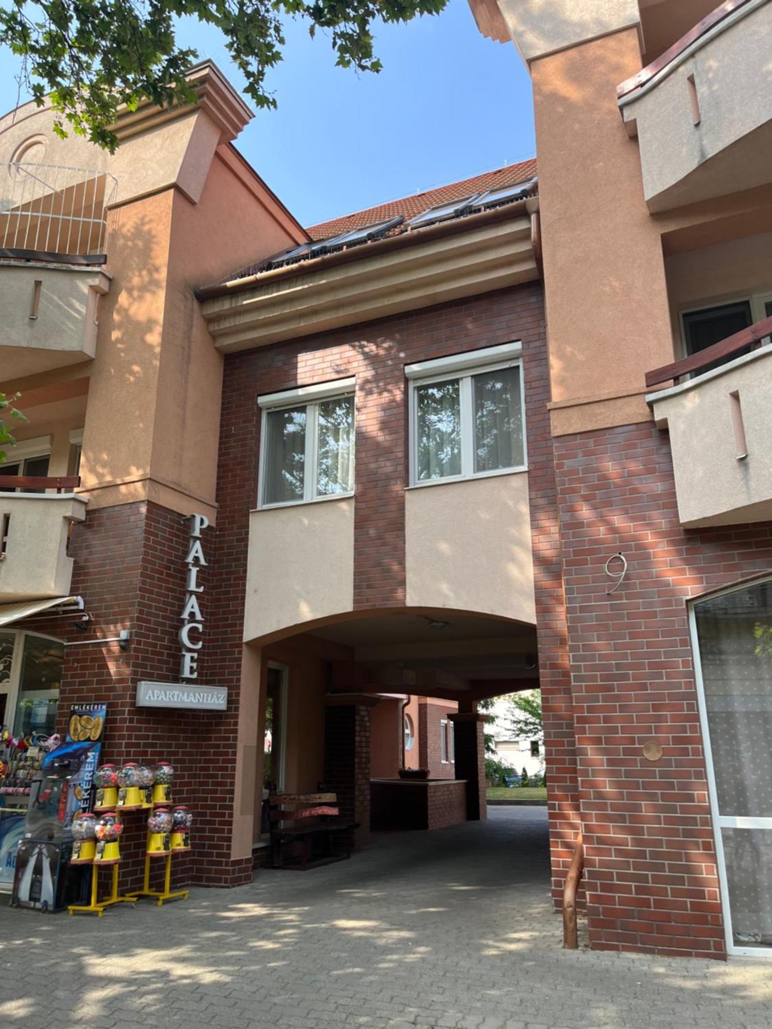 Grace Apartman Hajduszoboszlo Luaran gambar